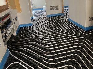 Impianto radiante, a pavimento, a soffitto, a parete per riscaldare o raffrescare